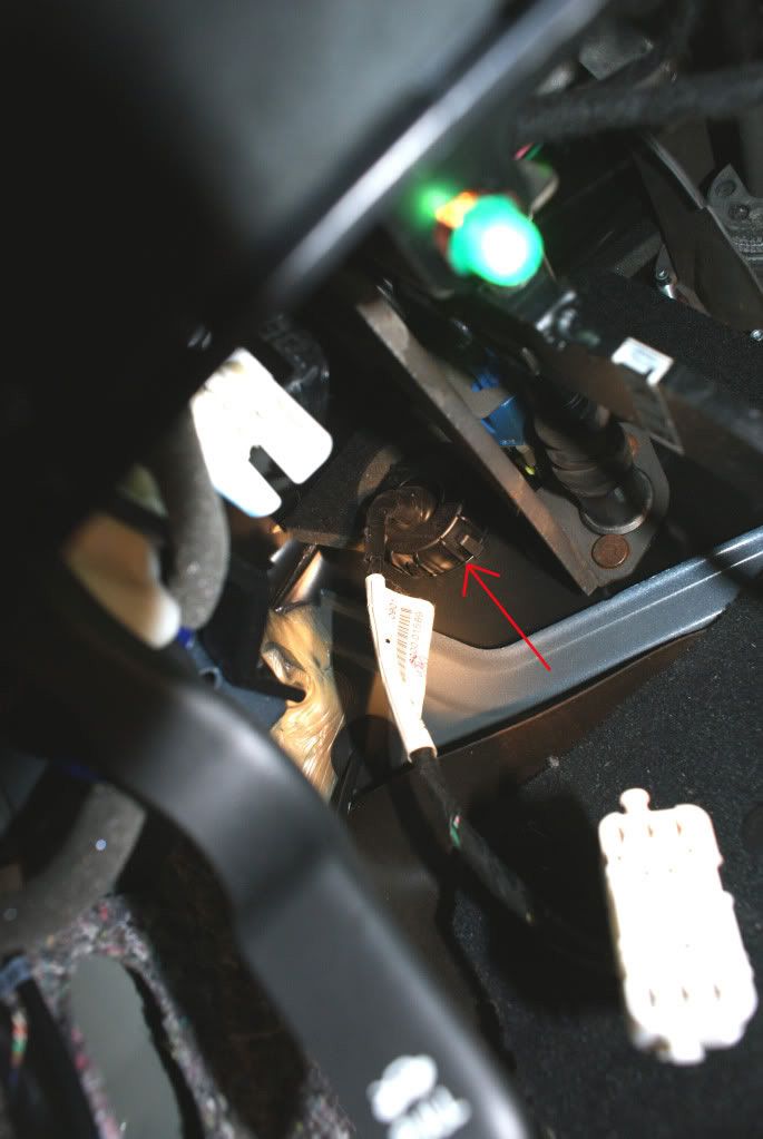 Help indentify LS2 connectors, please